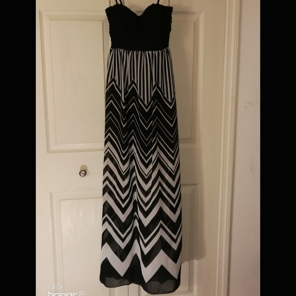 trixxi maxi dress